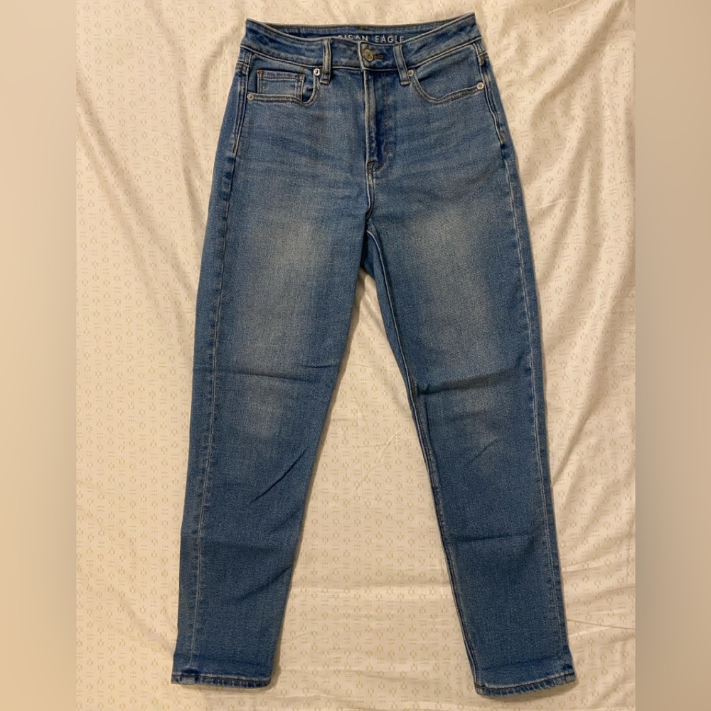American Eagle Mom jean